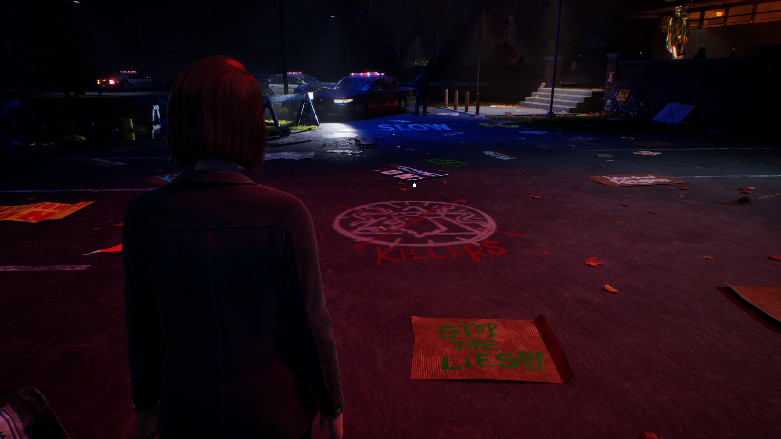 Ist die Demo der Grund für das Feuer oder sind hier noch andere Machenschaften am Werk? - Life is Strange: Reunion.